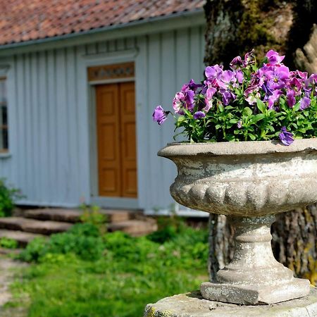 Naestegarden Bed & Breakfast Sätuna Εξωτερικό φωτογραφία